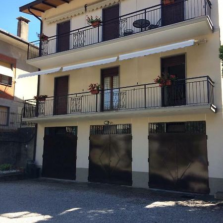 Апартаменты Betty'S House Манделло-дель-Ларио Экстерьер фото